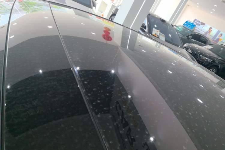 Used firefly 2025 Illuminated Edition Roof