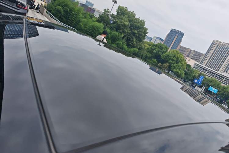Used firefly 2025 Illuminated Edition Roof