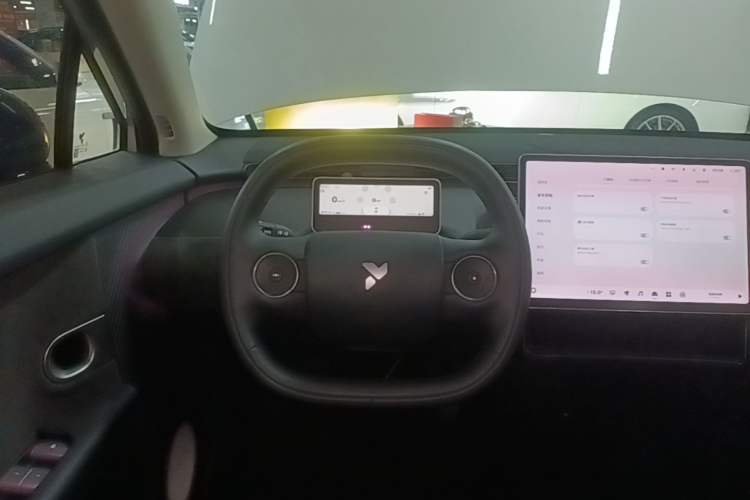 Used firefly 2025 Illuminated Edition Steering Wheel