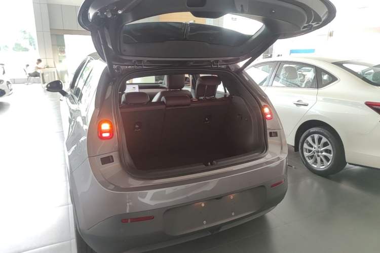 Used firefly 2025 Free Edition Trunk