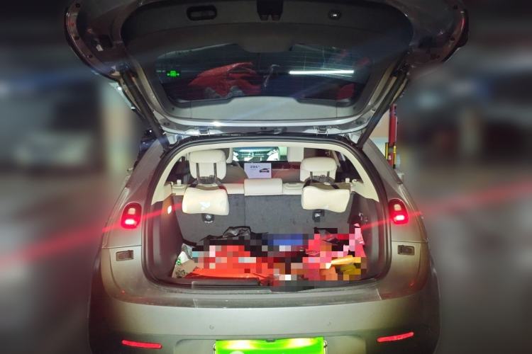 Used firefly 2025 Illuminated Edition Trunk