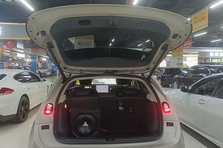 Used firefly 2025 Illuminated Edition Trunk