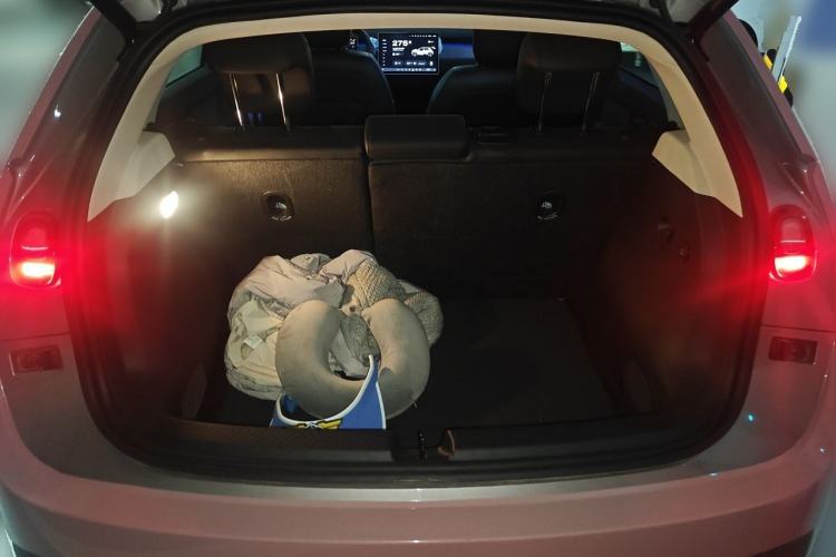 Used firefly 2025 Illuminated Edition Trunk