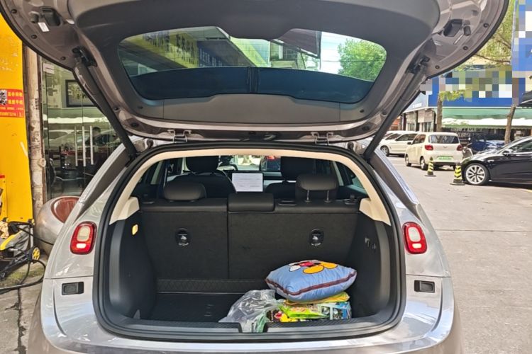 Used firefly 2025 Illuminated Edition Trunk