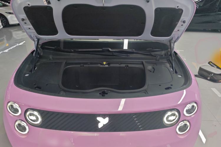 Used firefly 2025 Free Edition Engine Bay