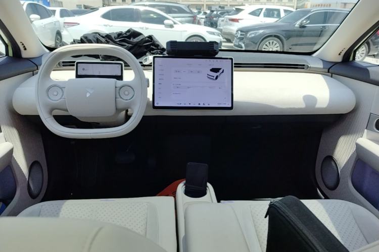 Used firefly 2025 Illuminated Edition Center Console