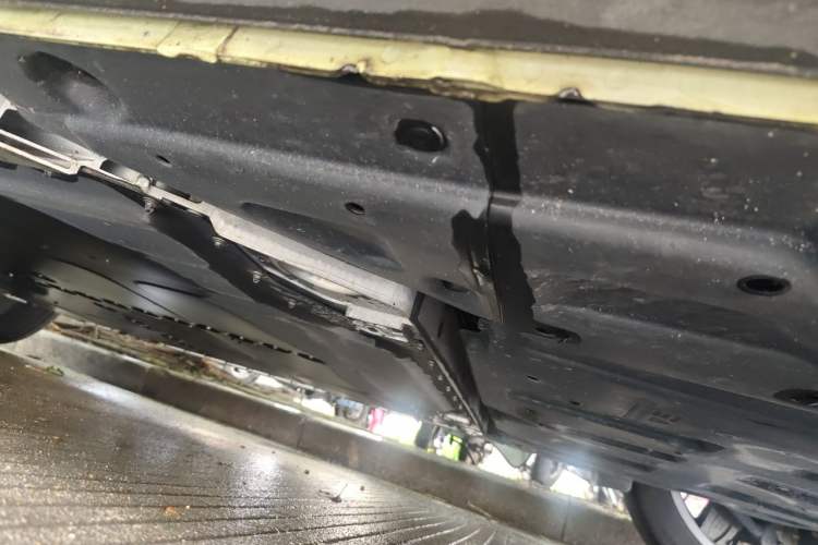 Used firefly 2025 Illuminated Edition Chassis Rear Left