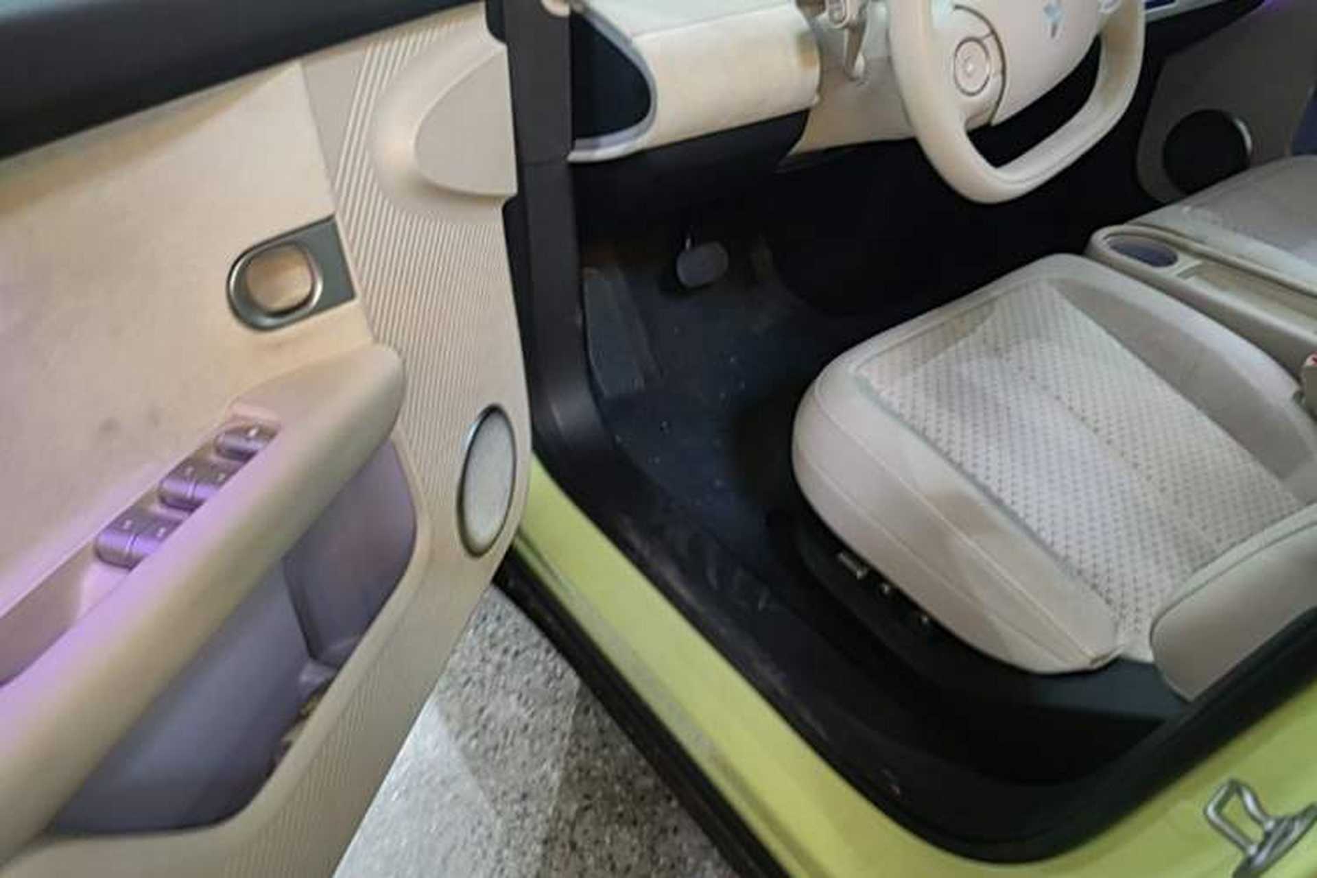 Used firefly 2025 Illuminated Edition Driver Seat