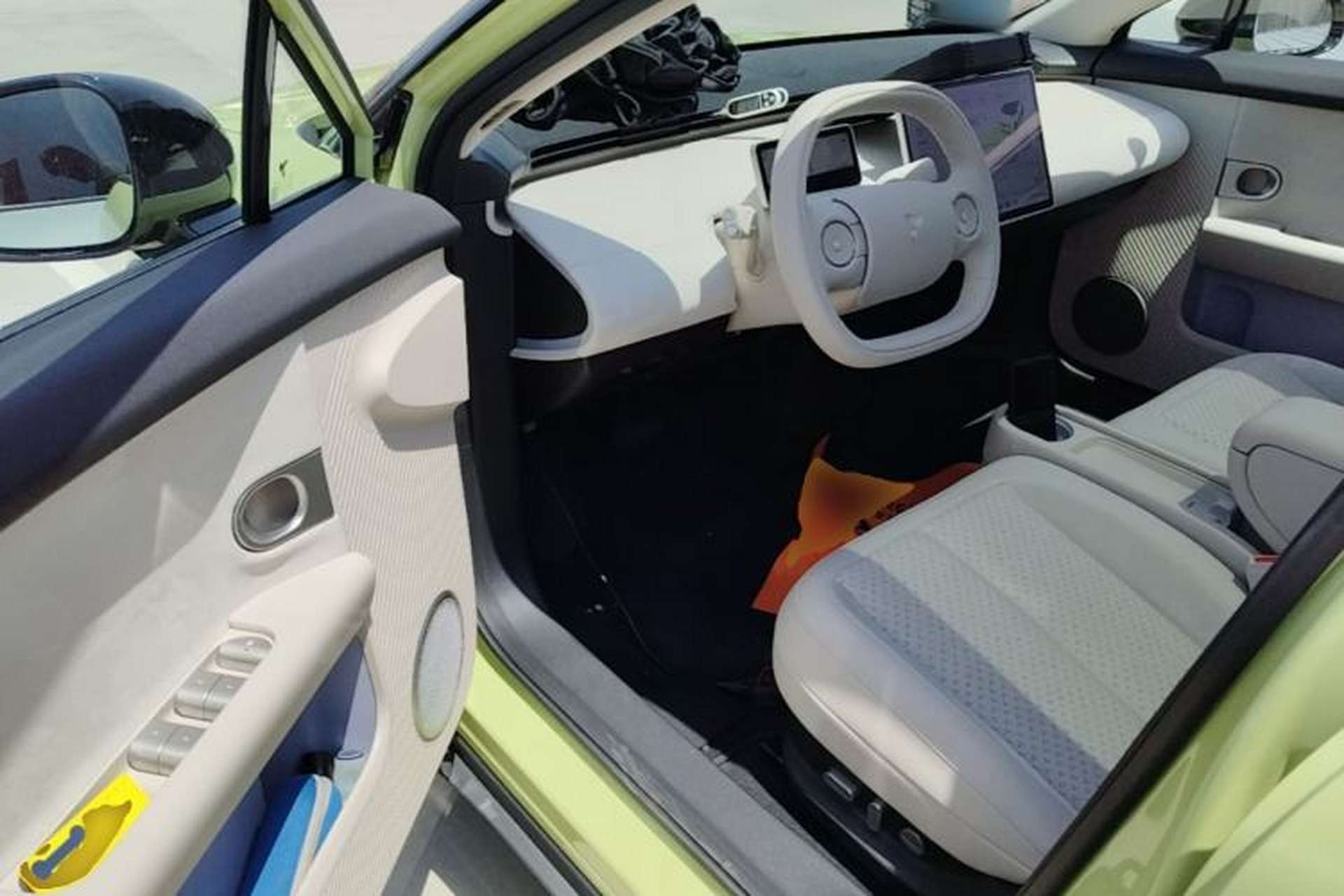 Used firefly 2025 Illuminated Edition Driver Seat