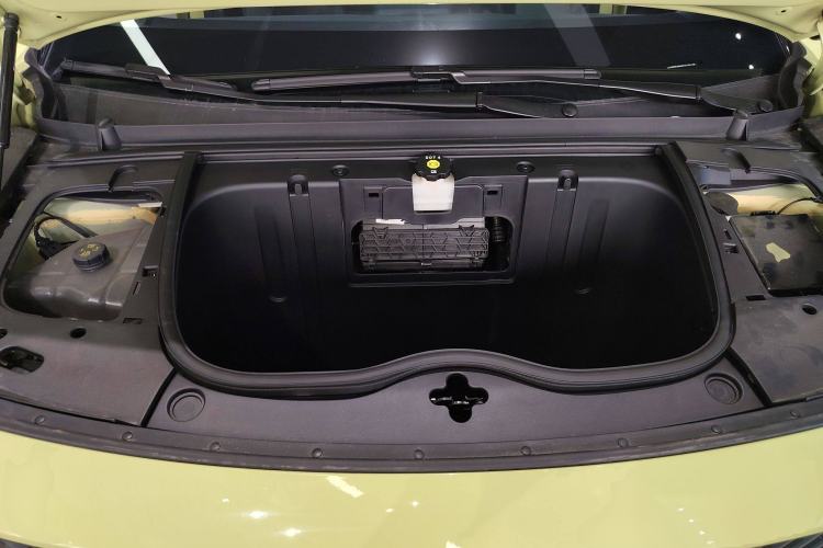 Used firefly 2025 Free Edition Engine Bay