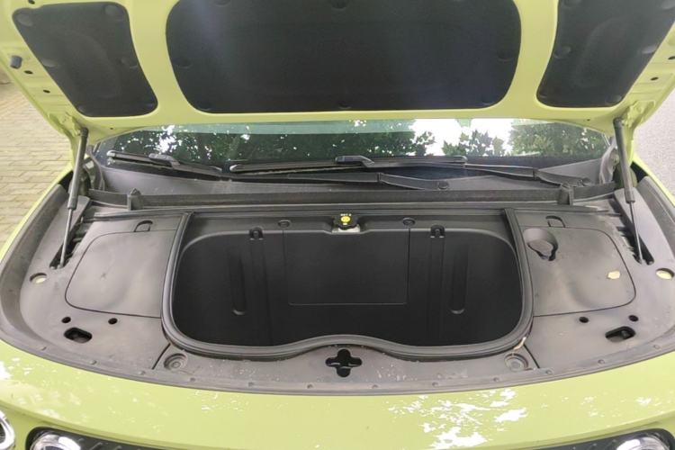 Used firefly 2025 Illuminated Edition Engine Bay