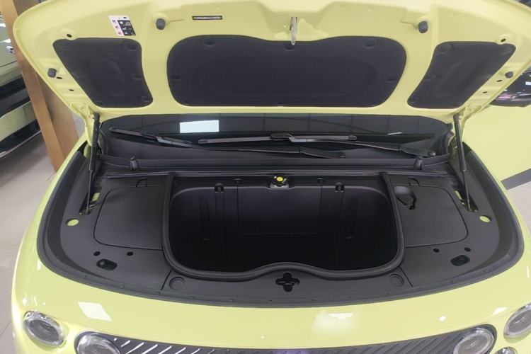 Used firefly 2025 Free Edition Engine Bay