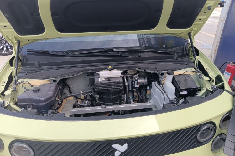 Used firefly 2025 Illuminated Edition Engine Bay Left
