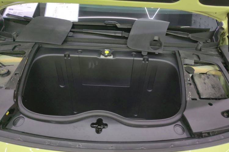 Used firefly 2025 Free Edition Engine Bay