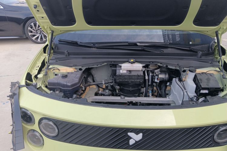 Used firefly 2025 Illuminated Edition Engine Bay Right