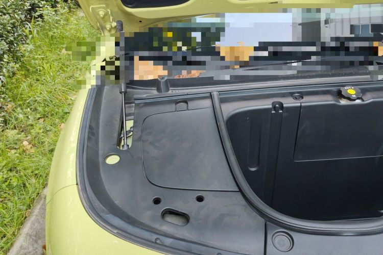 Used firefly 2025 Free Edition Engine Bay Right
