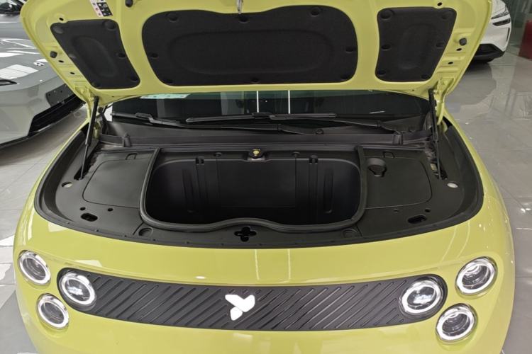 Used firefly 2025 Free Edition Engine Bay