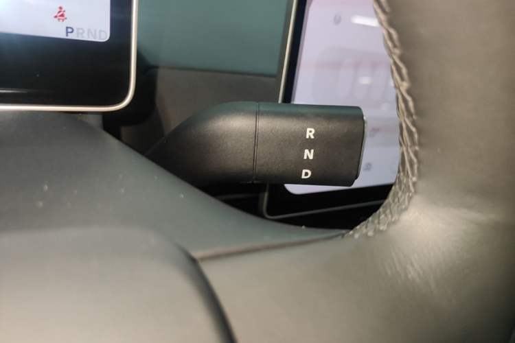 Used firefly 2025 Illuminated Edition Gear Lever