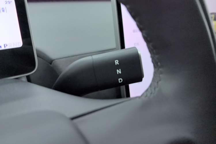 Used firefly 2025 Illuminated Edition Gear Lever