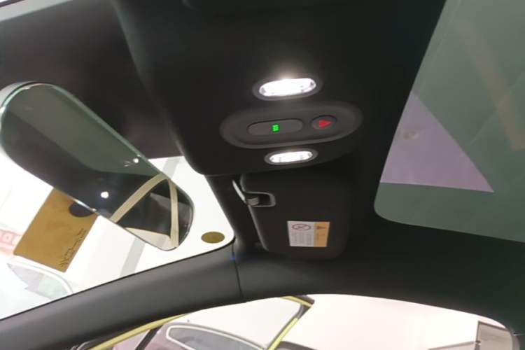 Used firefly 2025 Free Edition Headliner