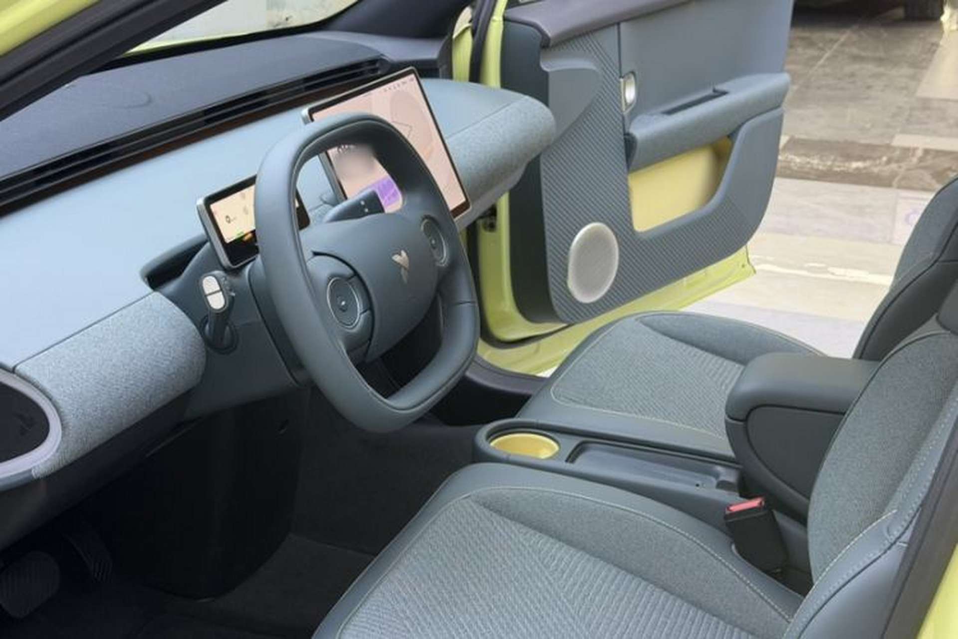 Used firefly 2025 Free Edition Interior 2