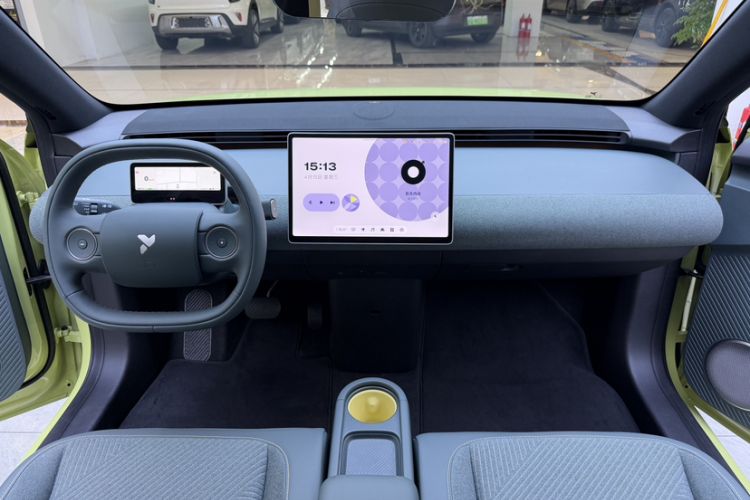 Used firefly 2025 Free Edition Interior 3