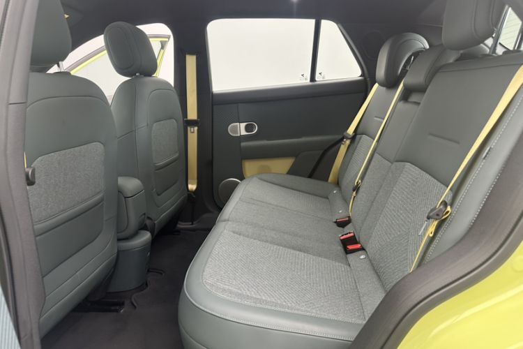 Used firefly 2025 Free Edition Interior 3