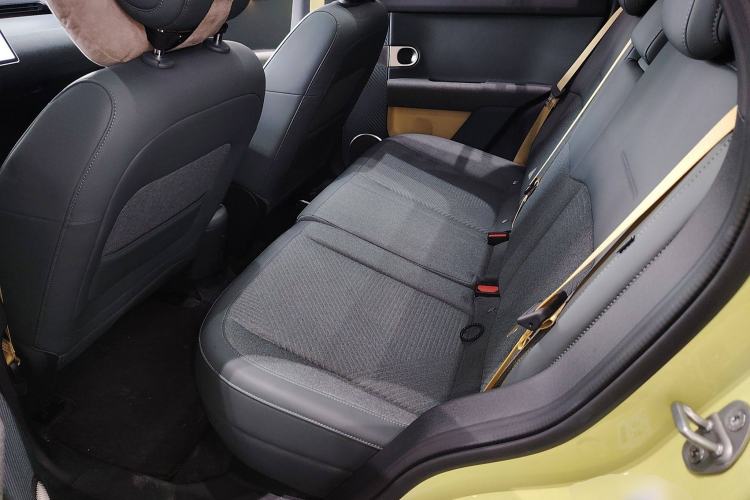 Used firefly 2025 Free Edition Interior 4