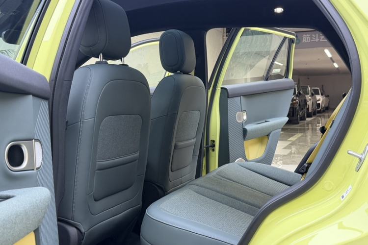 Used firefly 2025 Free Edition Interior 5