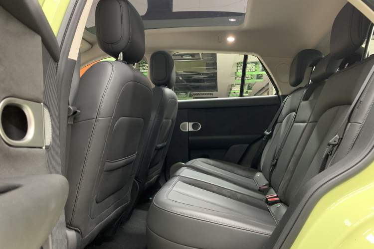 Used firefly 2025 Free Edition Interior 6