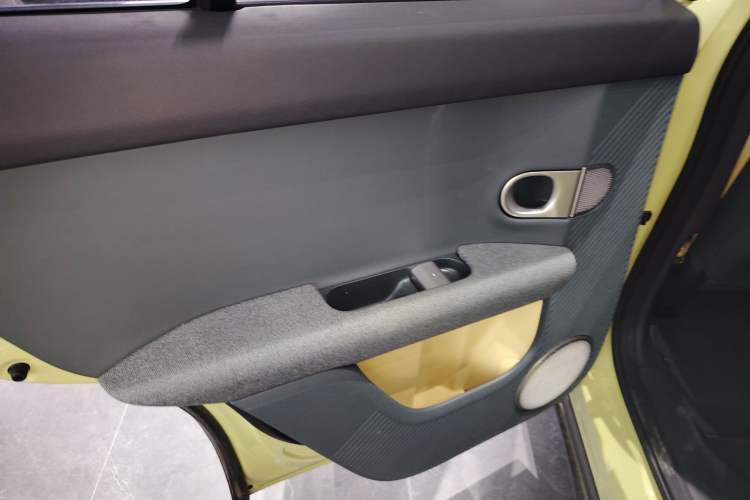 Used firefly 2025 Free Edition Interior 8