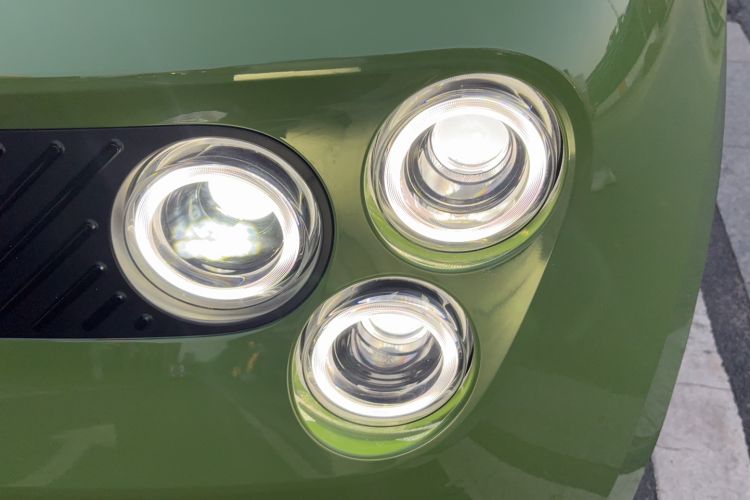 Used firefly 2025 Illuminated Edition Left Front Headlight