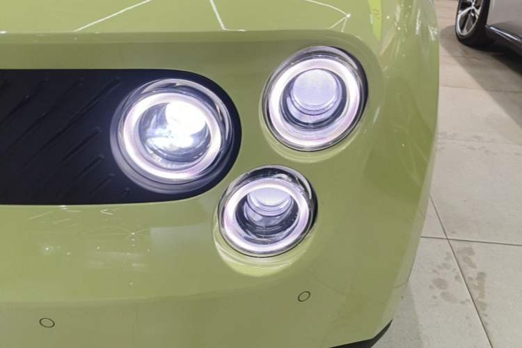 Used firefly 2025 Free Edition Left Front Headlight