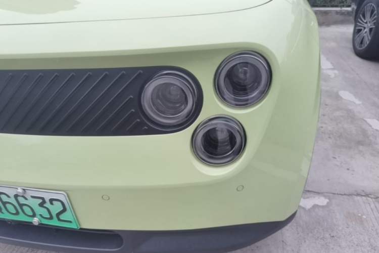 Used firefly 2025 Free Edition Left Front Headlight