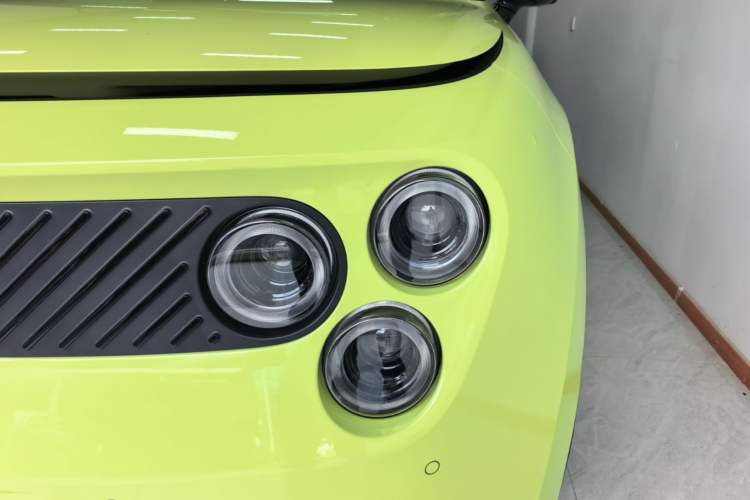 Used firefly 2025 Free Edition Left Front Headlight