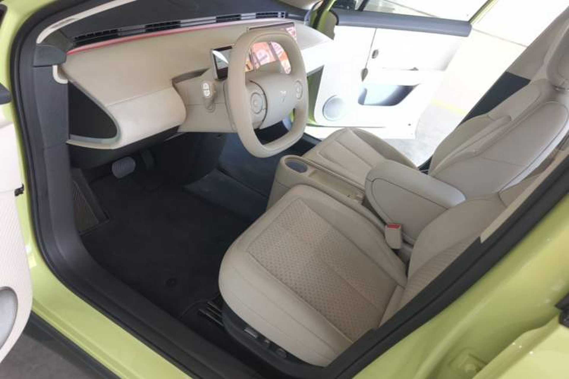 Used firefly 2025 Illuminated Edition Left Front Seat