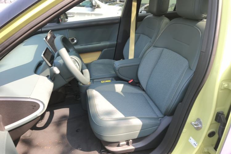 Used firefly 2025 Free Edition Left Front Seat