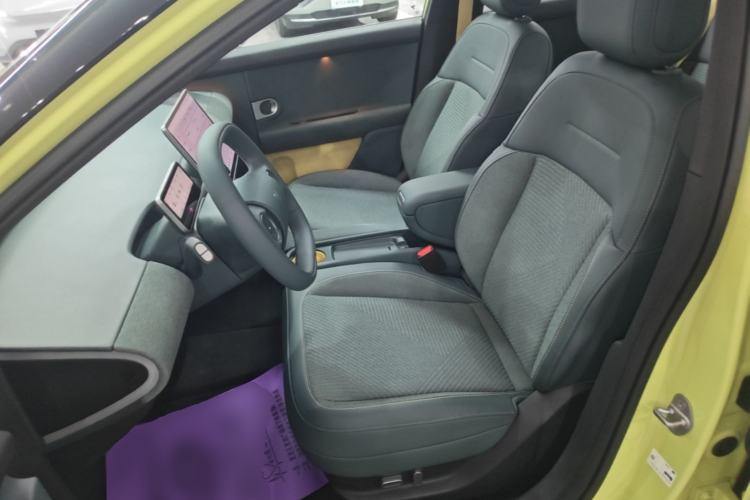 Used firefly 2025 Free Edition Left Front Seat