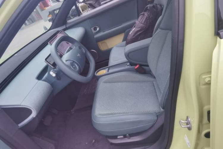 Used firefly 2025 Free Edition Left Front Seat