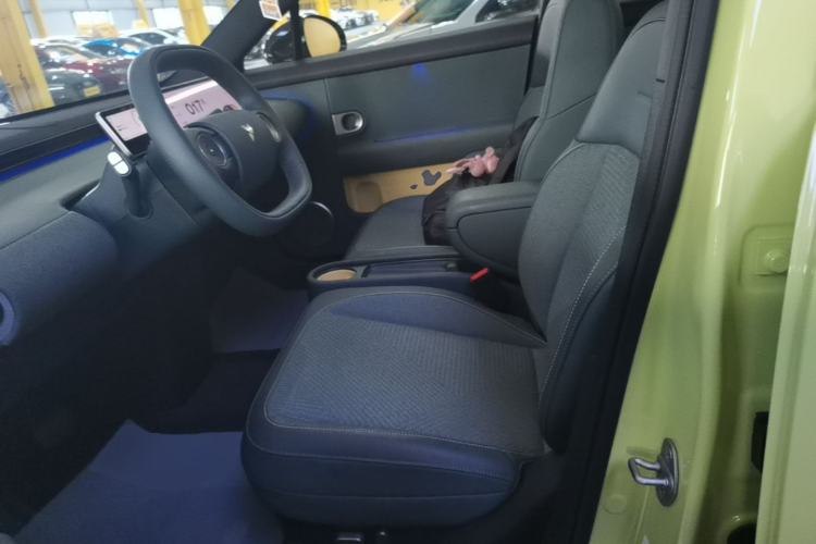 Used firefly 2025 Free Edition Left Front Seat