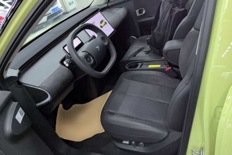 Used firefly 2025 Illuminated Edition Left Front Seat