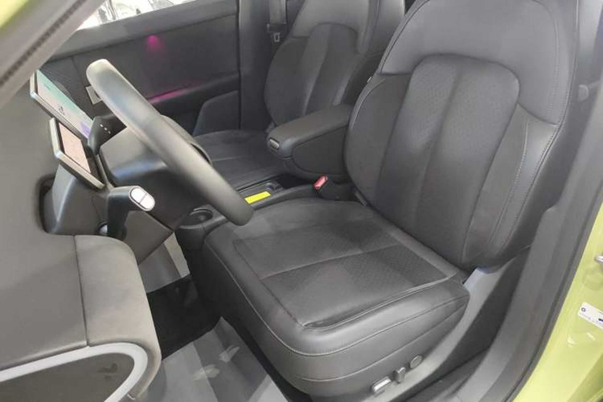 Used firefly 2025 Illuminated Edition Left Front Seat
