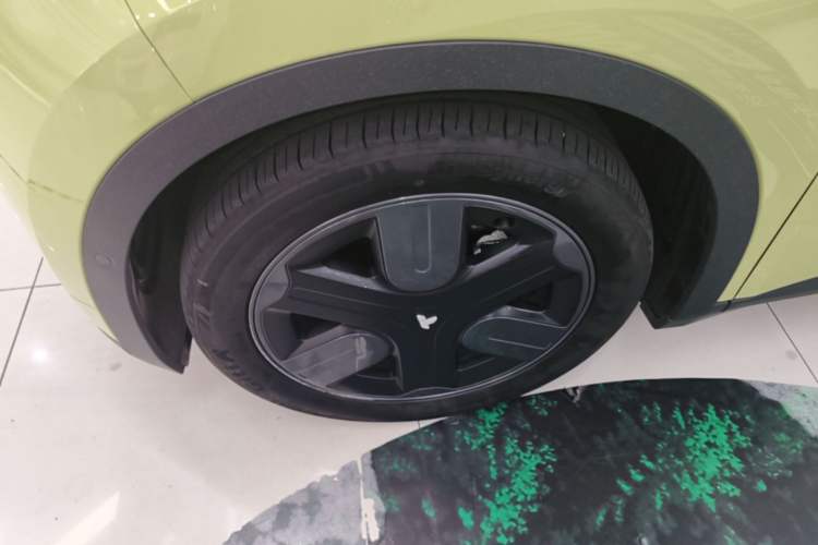 Used firefly 2025 Free Edition Left Front Wheel Hub