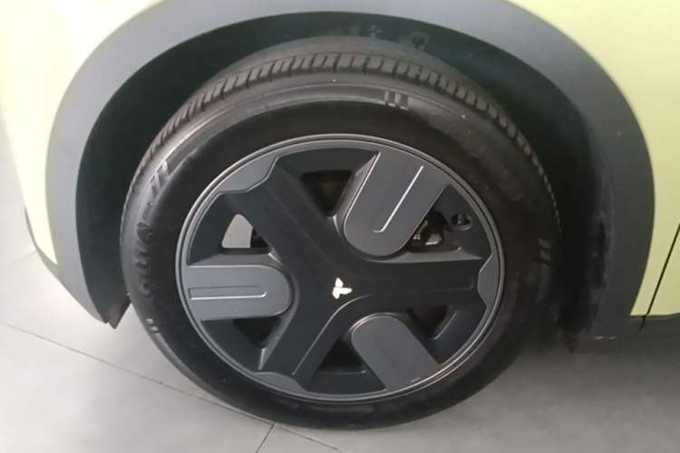 Used firefly 2025 Illuminated Edition Left Front Wheel Hub