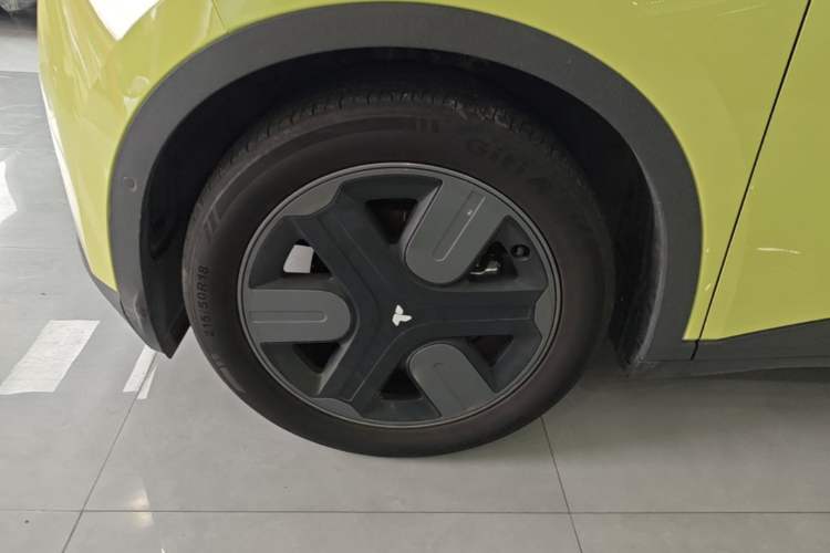 Used firefly 2025 Free Edition Left Front Wheel Hub