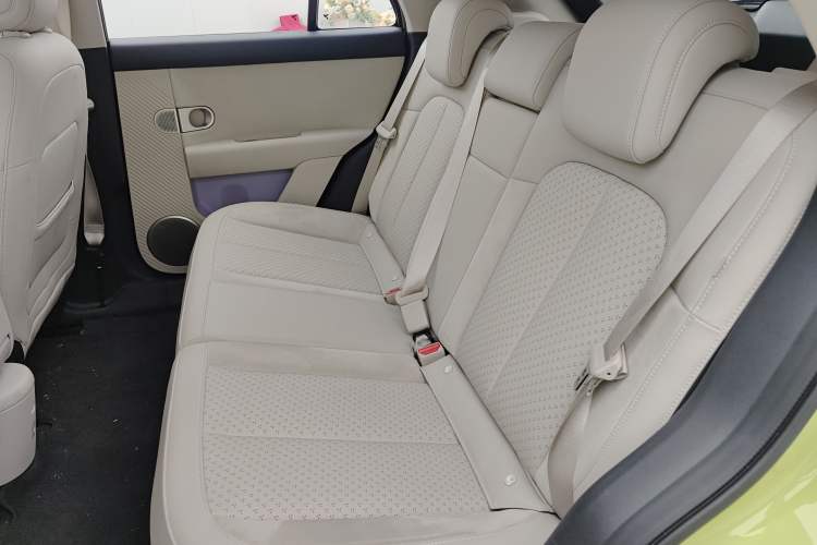 Used firefly 2025 Illuminated Edition Left Rear Seat