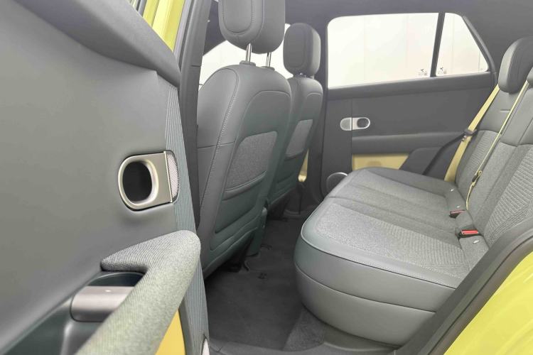 Used firefly 2025 Free Edition Left Rear Seat