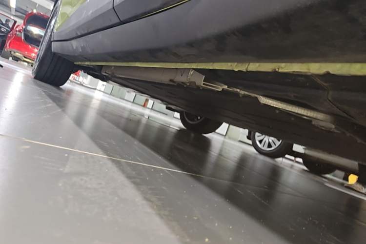 Used firefly 2025 Illuminated Edition Left Side Sill