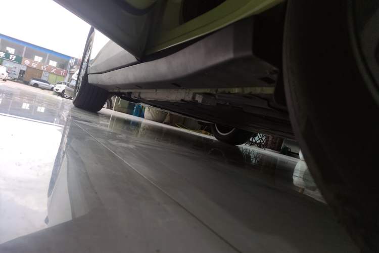 Used firefly 2025 Illuminated Edition Left Side Sill