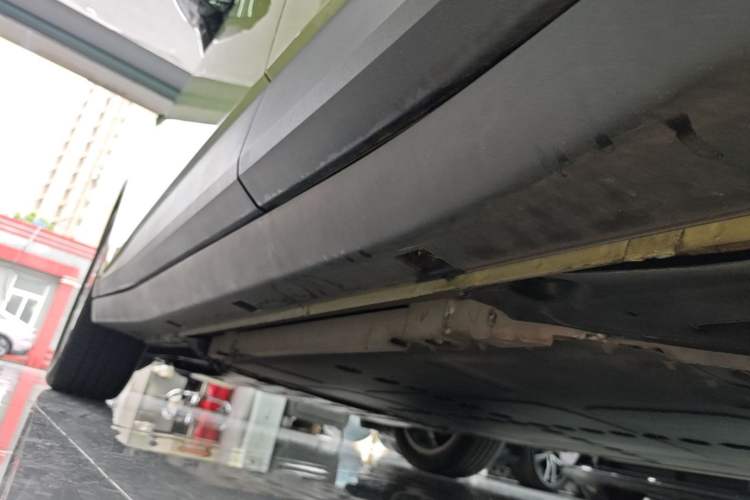 Used firefly 2025 Free Edition Left Side Sill